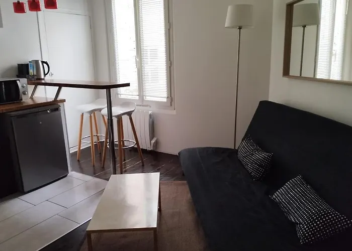 2 Pieces Quartier Bastille 아파트