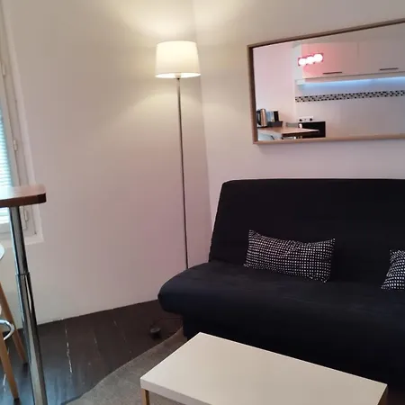 2 Pieces Quartier Bastille Paris